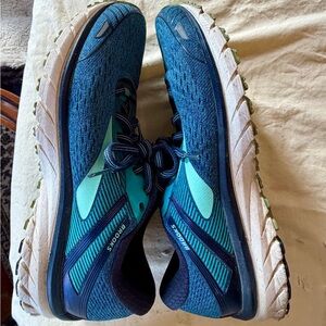 Brooks Adrenaline GTS 18 Wide Women's Teal Navy Mesh Running Shoes size 9